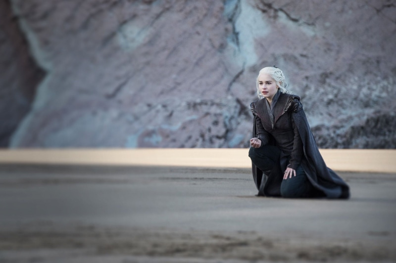 Emilia Clarke, hair, adult, looking away, beautiful woman, looking, full length, TV Show, depression - sadness, clothing, warm clothing, Dragonstone (Game of Thrones)
