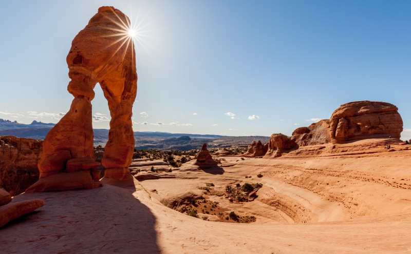 climate, landmark, tranquil scene, natural arch, GrandCounty, touristattraction, 5K, clear sky, desert, arch, sky, delicate, physical geography, unitedstates