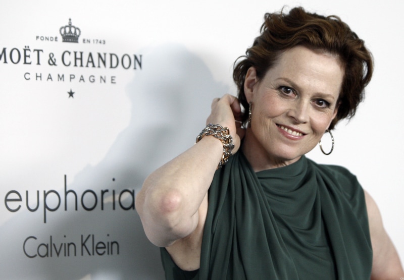 front view, top, communication, emotion, sleeveless, woman, one Person, adult, sigourney weaver, brown hair, black, actress, males, dress, studio shot