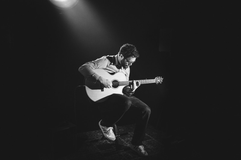full length, passion, guitar, playing guitar, bw, musical instrument, black, chair, man, dark, og, stage, acoustic, white, playing, electric guitar, stage - performance space