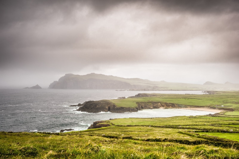 sky, scenics, water, grass, green grass, Ireland, grass land, mountain, green, nature, sel2870, cloud - Sky, photography, photo, geotagged, land, travel