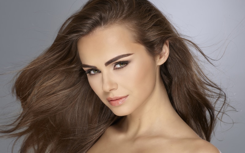 hair, beautiful woman, model, beautiful people, brunette, hairstyle, glamour, looking at camera, fashion, face, tousled hair, long hair, looking at viewer