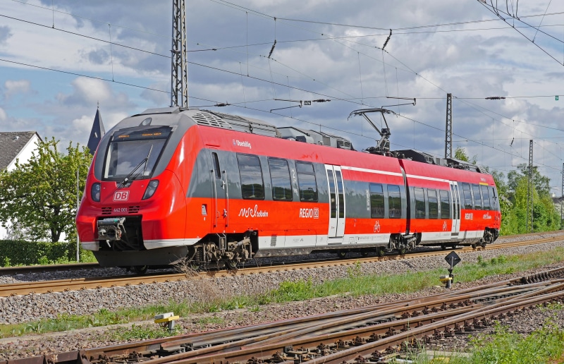electric locomotive, transportation, red, two-part, mode of transportation, railroad car, conc, journey, train, passenger train, train - vehicle, railroad track