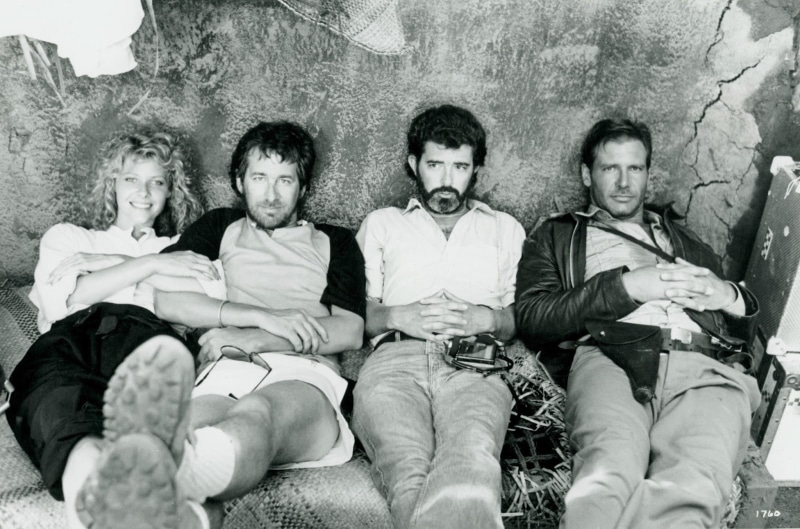 beards, men, 720P, Steven Spielberg, celebrity, looking at viewer, Indiana Jones, women, vintage, Kate Capshaw, smiling, jeans, Film directors, Harrison Ford