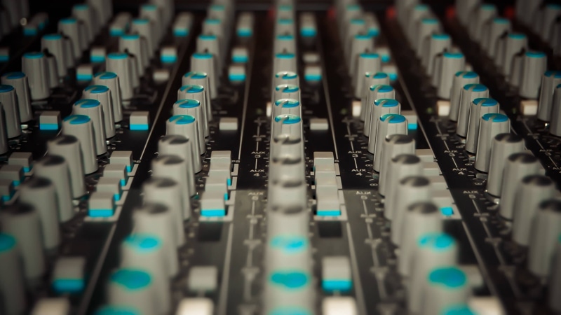 backgrounds, technology, music, no people, equipment, in a row, audio, gray, selective focus, audio equipment, 2K, electric mixer, communication, electrical equipment
