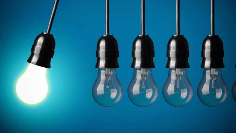 table, 1080P, reflection, indoors, digital art, group of objects, hanging, lightbulb, power supply, close-up, side by side, white, blue background, lighting equipment