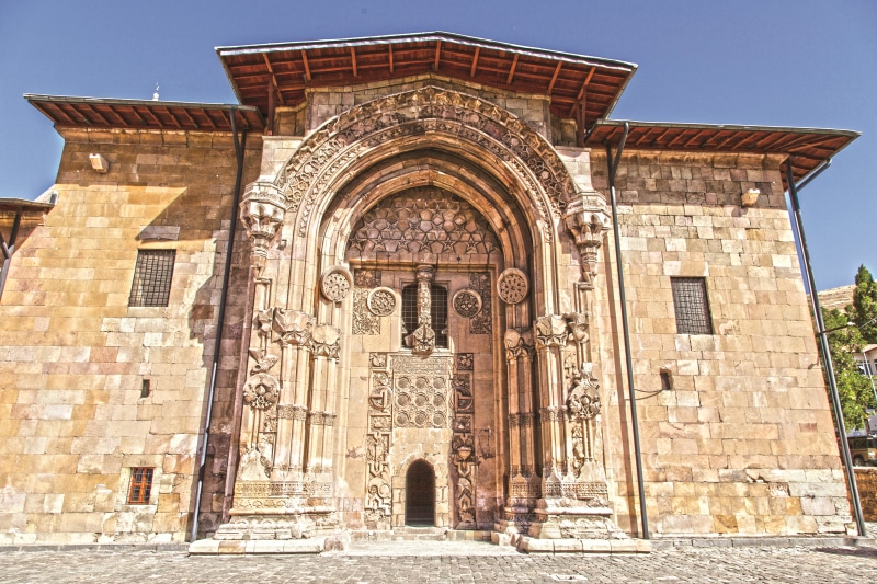 turkey, spirituality, building exterior, entrance, the past, belief, arch, 5K, ornate, sky, place of worship, sunlight, on, outdoors, religion, great mosque