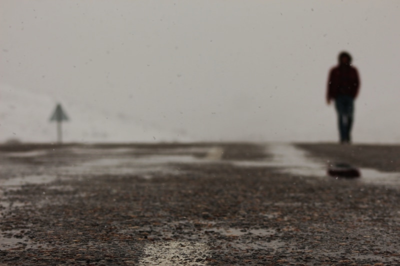 one person, man, full length, real people, sea, outdoors, walk, 5K, turkey, lifestyles, sivas, nature, beach, water, land, walking, men, sky, road, standing