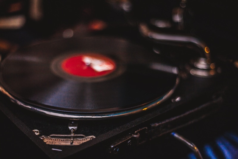 round, 4K, dark, selective focus, vinyl, no people, old, arts culture and entertainment, retro styled, sound, audio, unused, obsolete, technology, record