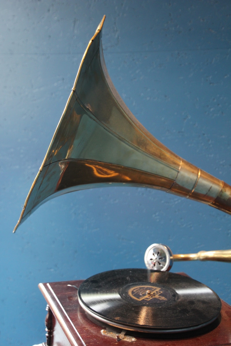 Record, sunlight, blue, Gramophone, vintage, listen to music, day, nautical vessel, retro styled, water, bell, no people, focus on foreground, Turntable