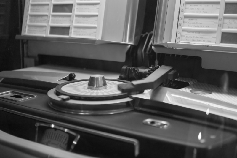 jukebox, black-and-white, window, music, vintage, closeup, mechanical, no people, connection, 4K, technology, table, phonograph record, close-up view