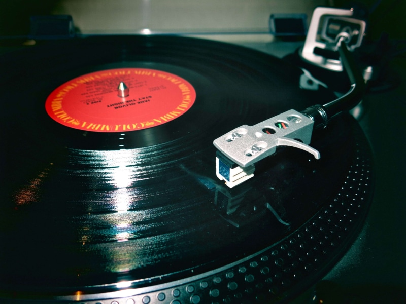 vinyl, spinning, stereo, technology, audio, black color, antique, turntable, arts culture and entertainment, sound, song, equipment, disc, high angle view