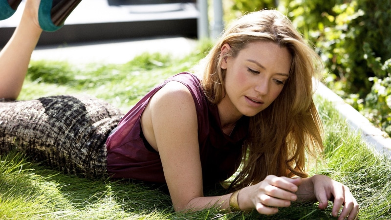 actress, lifestyles, Anna Torv, long hair, outdoors, relaxation, sitting, hair, casual clothing, day, leisure activity, women, beautiful woman, front view