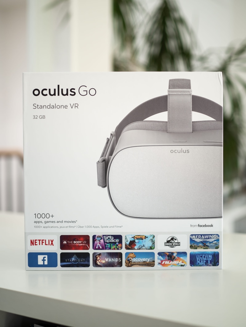 product, equipment, day, go, grey, adapter, oculus go, oculu, close-up, still life, sign, silver, electrical device, table, connector, communication, text