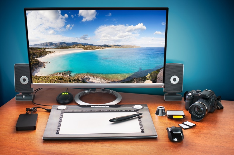 the camera, nature, keyboard, indoors, hi-tech, camera - Photographic Equipment, pC, modern, screen, sky, laptop, graphic, office, equipment, speakers