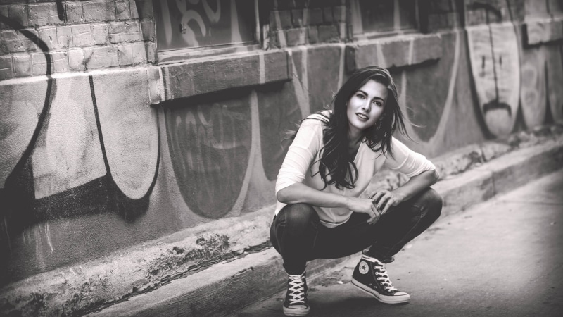adult, girl, people, leisure, 4K, crouching, woman, female