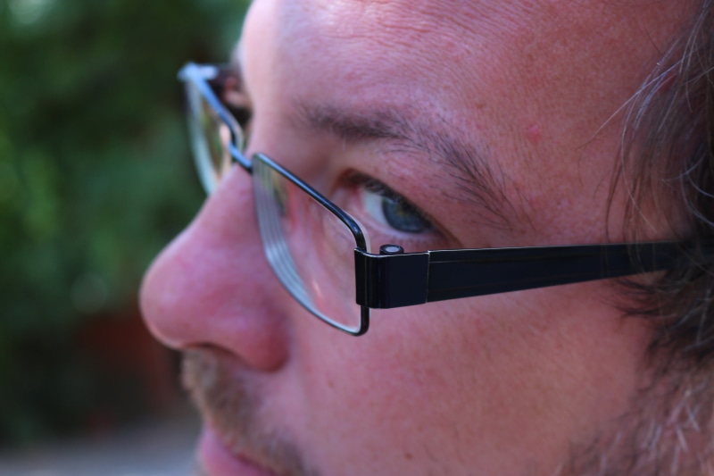person, caucasian, portrait, attractive, human face, close-up, lifestyle, males, focus on foreground, headset, occupation, men, model, glasses, communication
