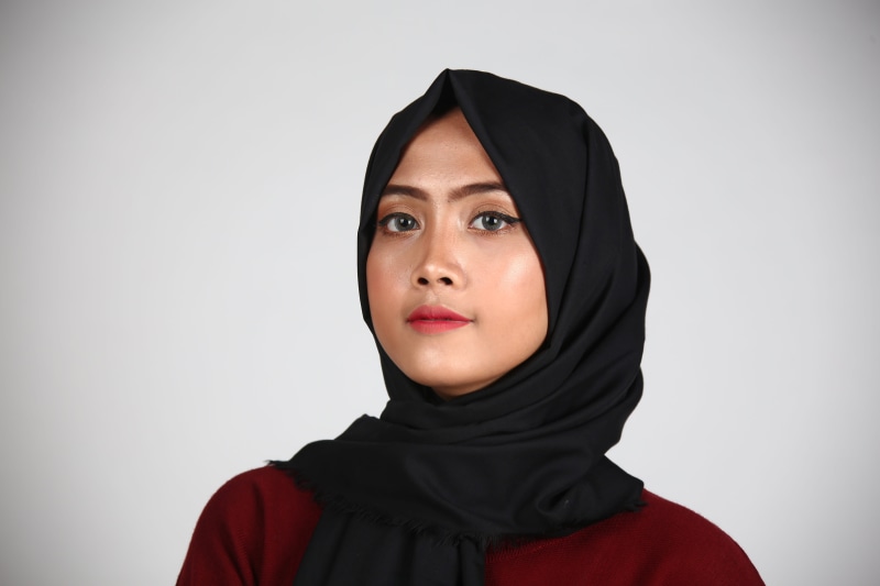 muslim, wearing, close-up, eyes, beauty, cute, hijan, pretty, human face, beautiful eyes, looking at camera, photo, woman, person, model, studio shot, female