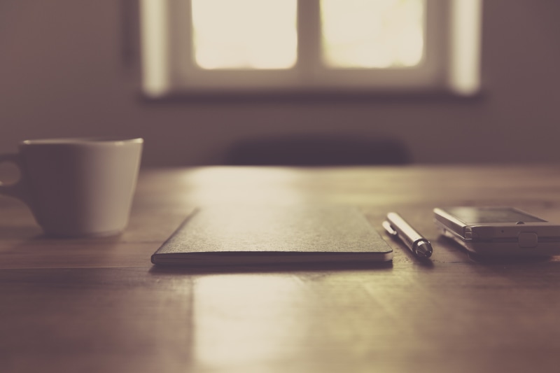 5K, desk, day, workspace, wireless technology, booklet, pen, gadgets, click, still, no people, technology, near, white, office supply, retractable, ceramic