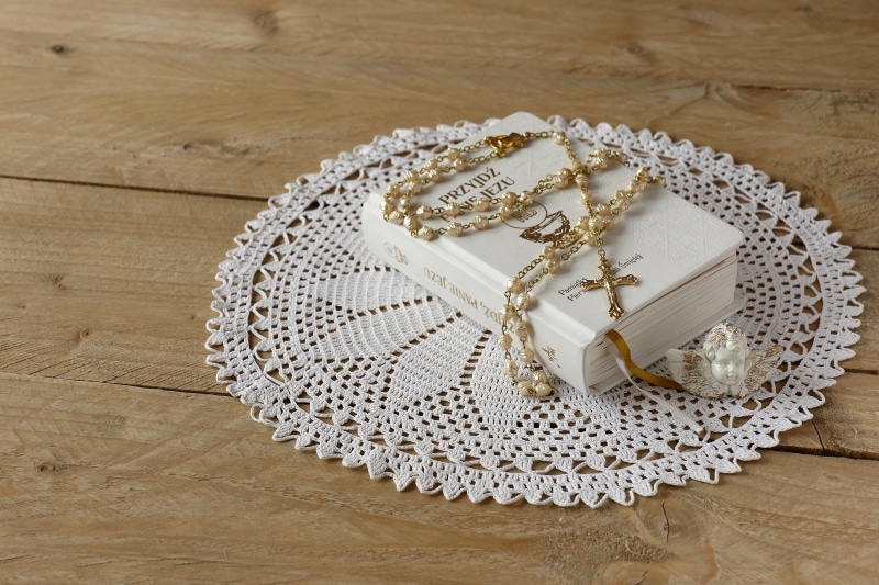 rosary, shape, gift, first holy communion, ribbon - sewing item, single object, sacrament, booklet, celebration, prayer, cross, wood - Material, the rosary