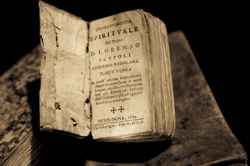 page, antique, church, paper, bible, text, history, vintage, holy Book, 4K, testaments, black background, western script, catholicism, religious Text