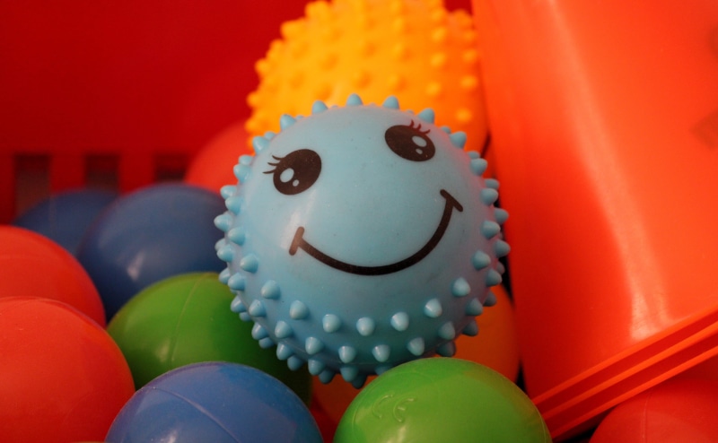 plastic balls, event, eyes, laugh, emoticon, kindergarten, emotion, Play, playgroup, pit, ayres, food, interative sensory therapy, smiley, smile, assorted