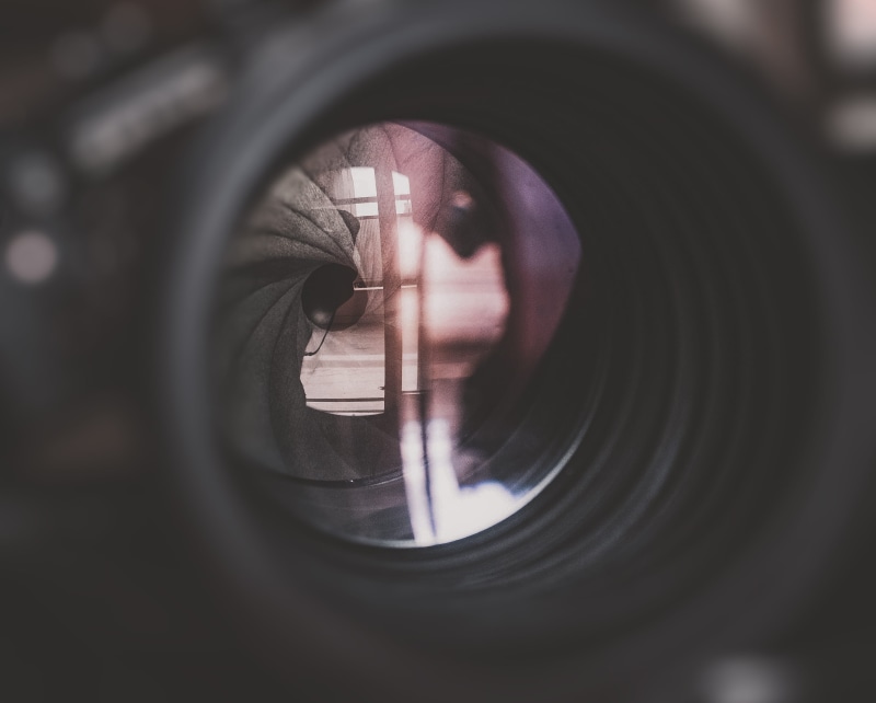 photographer, 2K, headshot, photographic equipment, real people, human body part, glass, lens, camera, camera body, photography, leisure activity, sensor