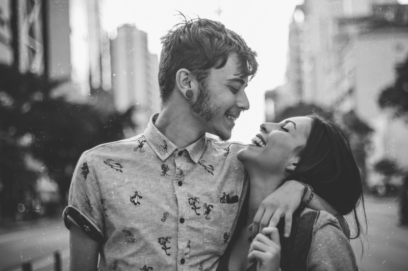 couple, together, woman, people, young adult, couple - relationship, wear, side view, headshot, fashion, togetherness, young women, focus on foreground