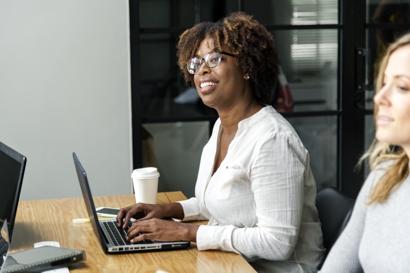 people, coworker, business, meeting, entrepreneur, connection, using laptop, office, businesswoman, digital, group, wireless technology, urban, business person
