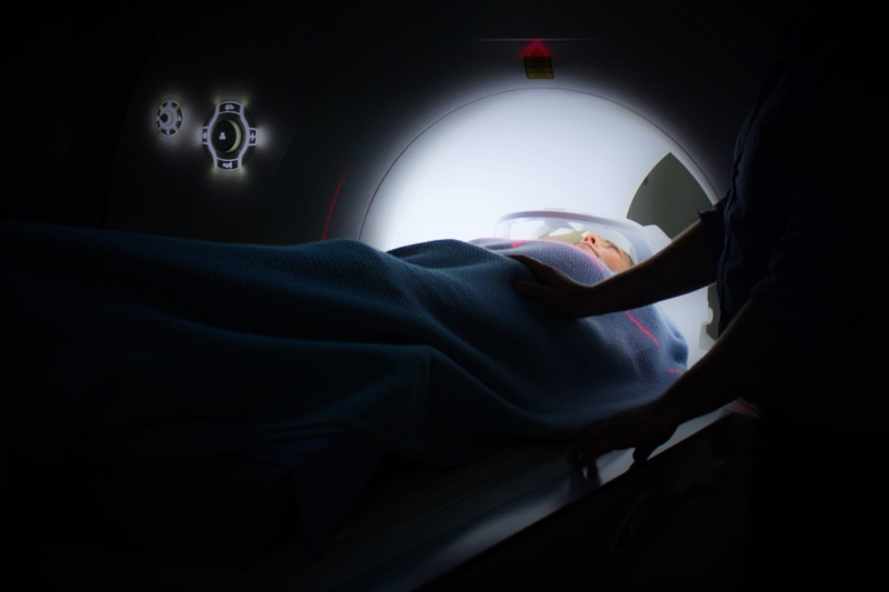 sickness, person, dark, physical injury, treatment, light, men, people, human body part, ct, technology, cancer, doctor, hospital, health, human hand, bed