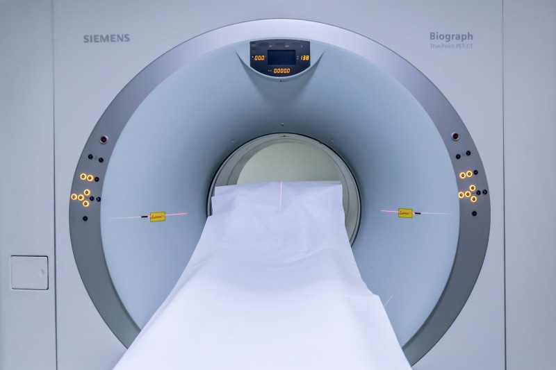 tests, x-ray image, mri, shape, diagnostician, entrance, health, medical x-ray, care, medical clinic, white, hospital, indoors, expertise, adult, the patient