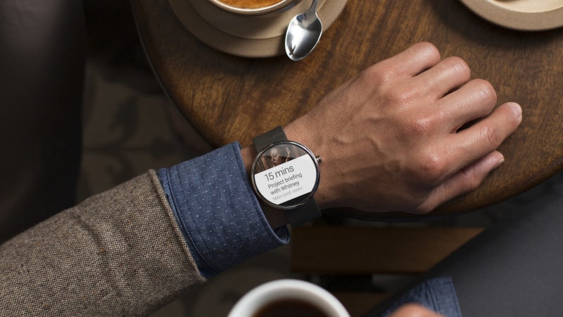 cafe, luxury, watches, metal, round, analog, colored, review, Moto 360, wearing, man, silver, 4K, CES 2015, person, black, smart watches, watch, band