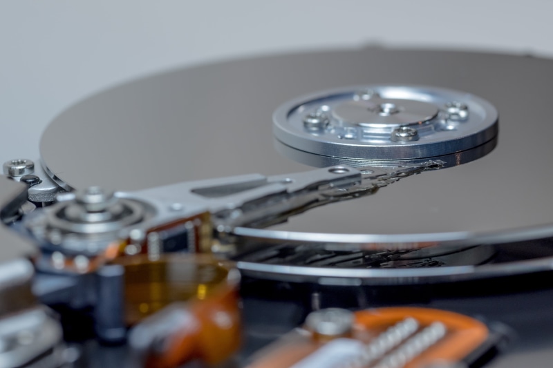 component, read heads, it, selective focus, disk, chip, data, stylus, musical instrument, close, detail, shiny, group of objects, indoors, equipment, gray