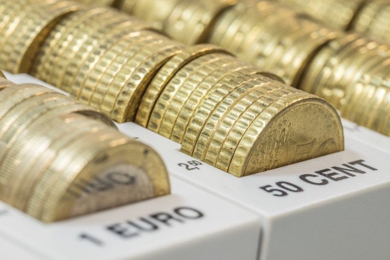 metal, large group of objects, luxury, specie, money, gold, 4K, bank, business, close-up, indoors, studio shot, cent, corporate business, loose change