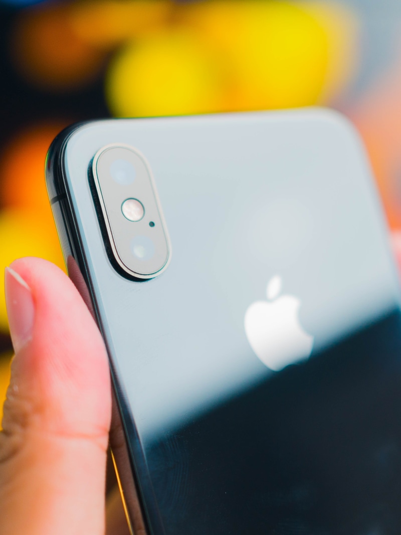 cell phone, one person, portable information device, iphone 8, connection, drdh, iphone x, technology, computer icon, modegelap, telephone, iphone 8 plus