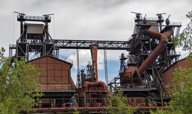 technology, built structure, north rhine westphalia, ruined, 5K, day, tree, no people, plant, lost places, low angle view, steel, nature, industrial plant