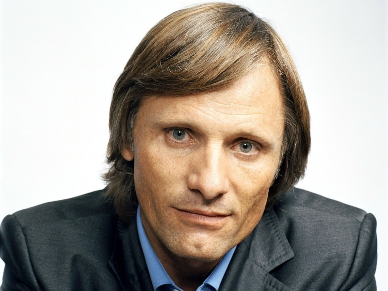 Charming, cut out, adult, studio shot, indoors, portrait, 720P, Viggo mortensen, businessman, body part, males, headshot, Face, serious, business person