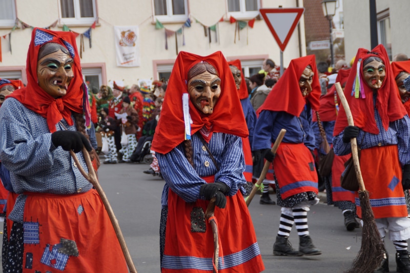 crowd, larva, red, guild group, group of people, lifestyles, germany, witches, 5K, traditional clothing, outdoors, figure, carnival - celebration event