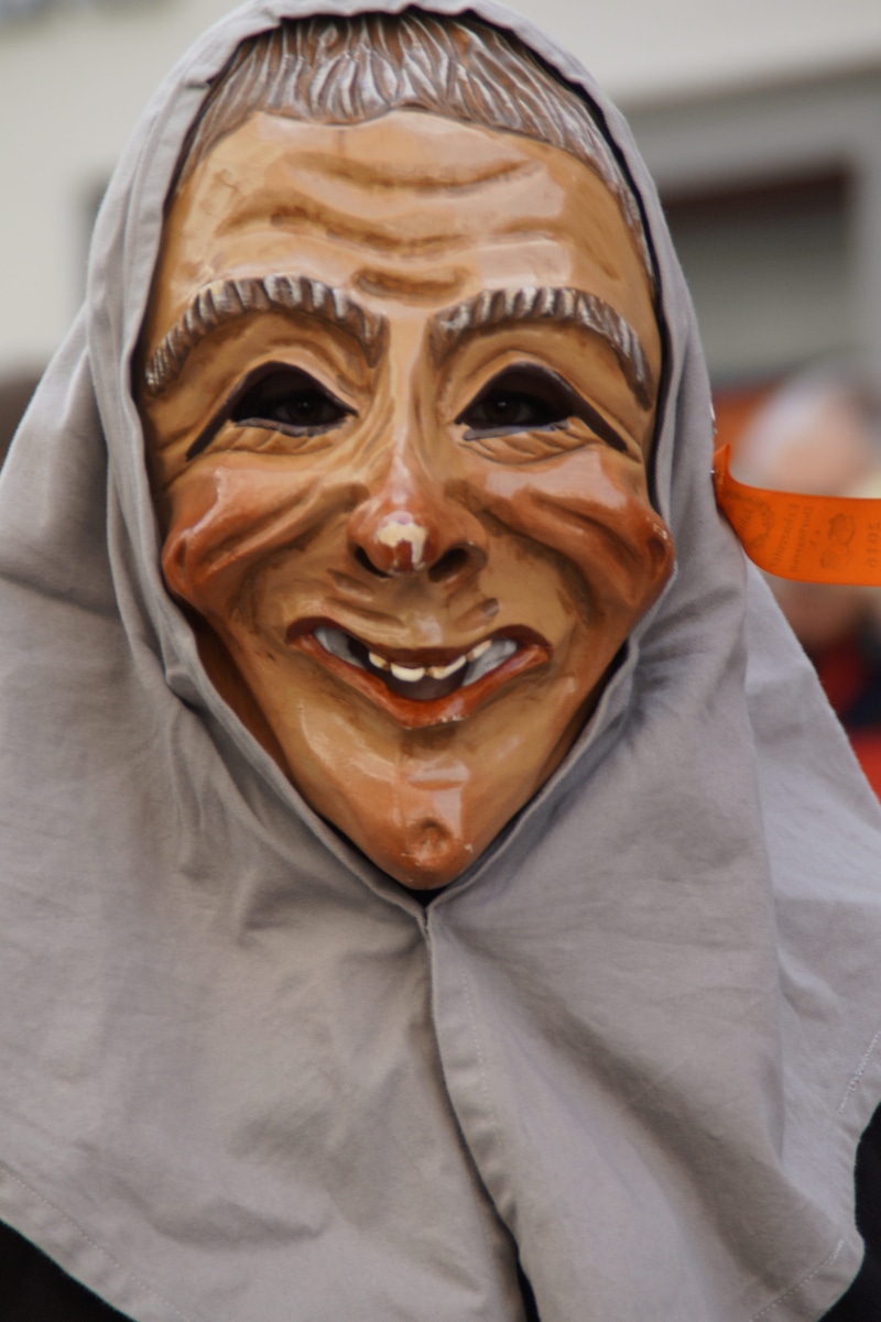 liz, carnival parade, happiness, obscured face, close-up, smile, baden württemberg, guild group, creativity, looking at camera, germany, smiling, haestraeger