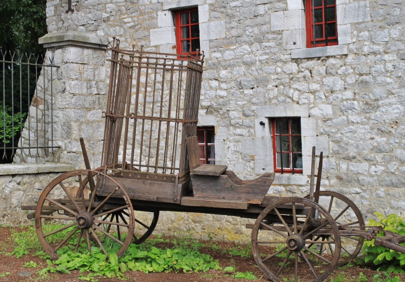 fortress, inquisition, stone wall, middle ages, architecture, house, dare, land vehicle, wooden cart, building, castle, wagon wheel, stones, building exterior