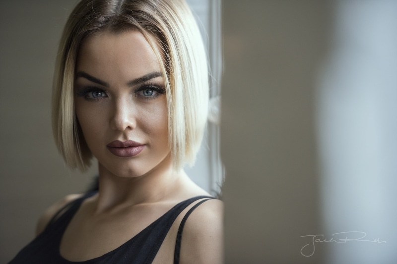 young adult, young women, hairstyle, depression - sadness, 1080P, Rosie Robinson, beautiful woman, human face, blonde, hair, Jack Russell, looking, headshot