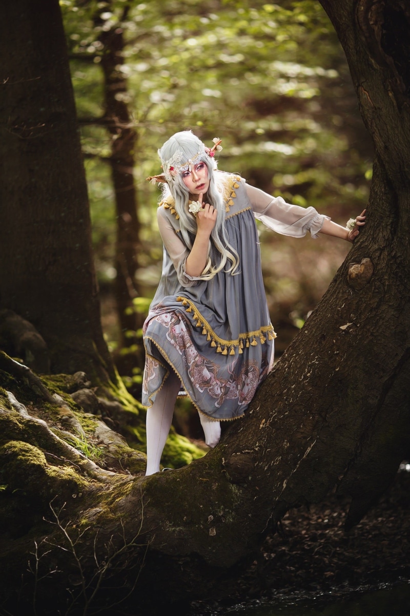 land, women, forest, hair, beautiful woman, hairstyle, human arm, Kieran Kerrigan, trees, plant, emotion, nature, young adult, outdoors, tree, one person
