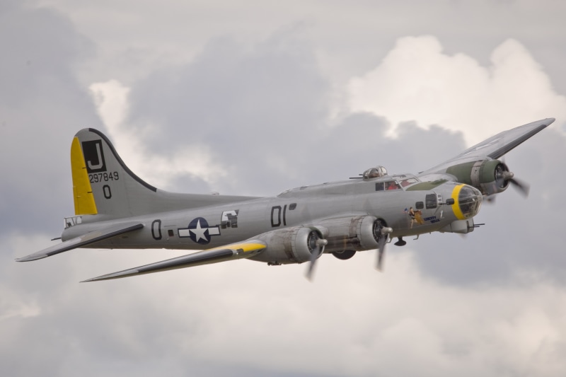 World War II, 2K, mode of transportation, outdoors, motion, military, military airplane, no people, flying, war, day, sky, aerospace industry, Boeing B-17 Flying Fortress