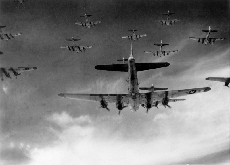 war, air vehicle, day, sky, mid-air, plane, nature, 720P, low angle view, airplane, outdoors, transportation, Boeing B-17 Flying Fortress, aerospace industry