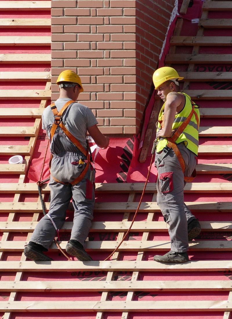 2K, renovation, two people, safety, building exterior, casual clothing, coworker, men, architecture, standing, workwear, helmet, day, teamwork, occupation