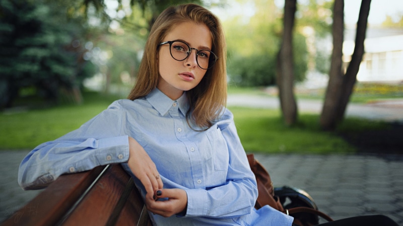 black nails, Kseniya Koval, outdoors, women with glasses, hairstyle, glasses, no lenses, casual clothing, bench, women, eyeglasses, shirt, day, focus on foreground