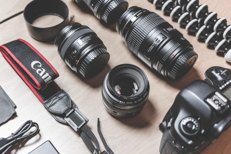 traveling, packing, cables, Photographer, tripod, lenses, Equipment, photography, digital camera, camera, amp, close-up, indoors, DSLR Camera, arrangement
