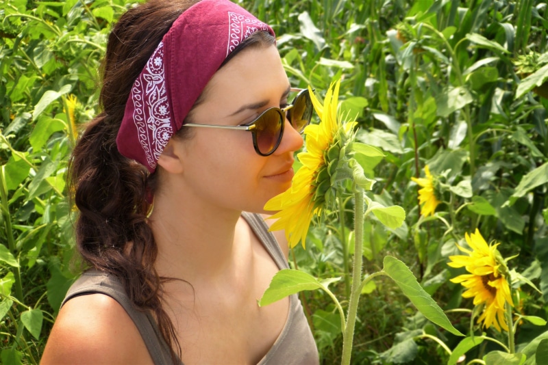 time, woman, plant, of course, yellow, leisure activity, herbicides, essential oils, females, field, joy of life, prevent, bloom, female, summer, out, girls