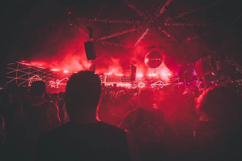 light, night, excitement, real people, crowd, stage - performance space, performance, fun, rock music, stage, festival, enjoyment, stage light, event, 5K