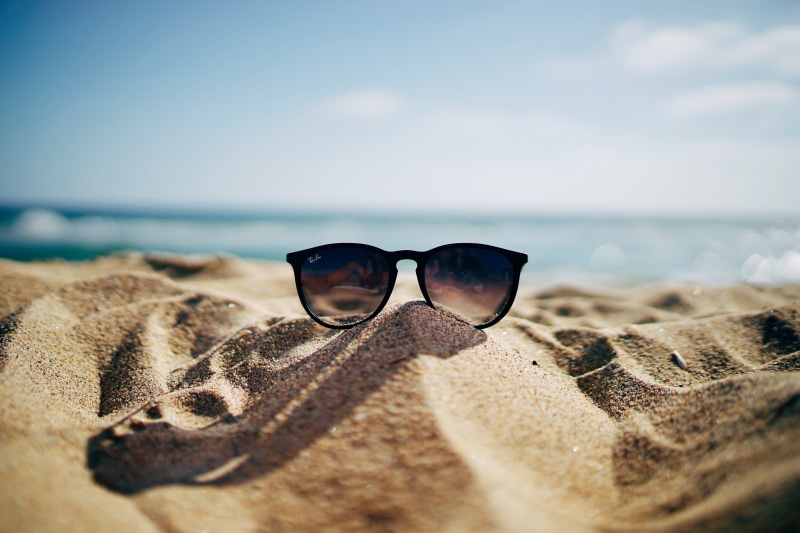 summer, sea, ocean, holiday, day, nature, beauty in nature, fashion, wayfarer, cat, sparkling, water, beach background, ban, sand, sandy, ray ban, land